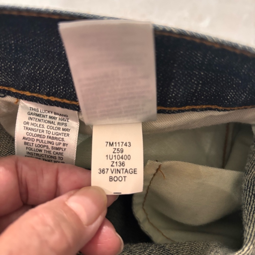 Lucky Brand Blue 367 Vintage Boot Cut Men’s Jeans Size 42/30 - Picture 11 of 11